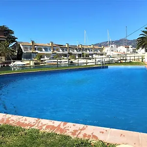  Apartamento En Con Vistas Al Canal Y Piscina España